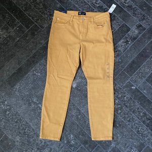 NEW GAP Yellow jeggings size 10